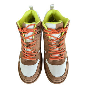 UGG Womens Highland Hi Heritage Sneaker 9 Brown Suede Gorpcore Trail Comfort